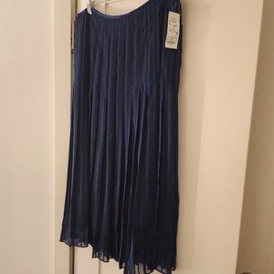 Womens NEW  Per Saltwater pleated skirt size 12 navy